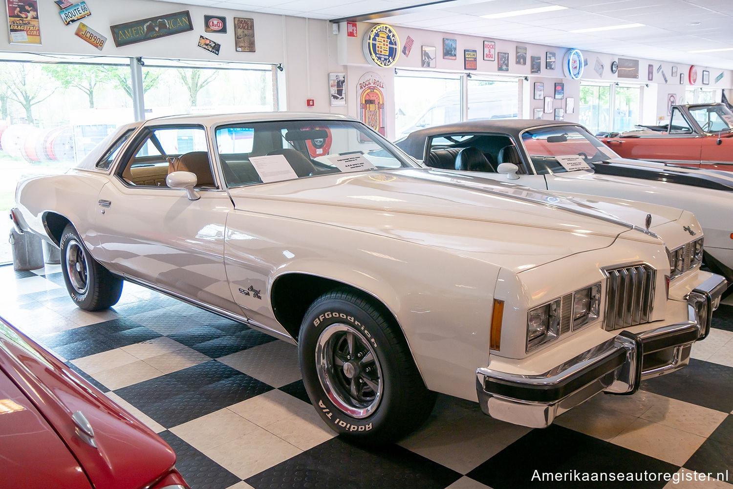 Pontiac Grand Prix uit 1977